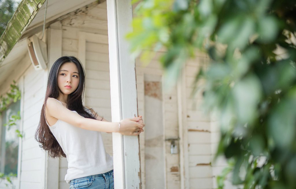 不要随便遇到一个人就对她掏心掏肺的，在你看来，她是朋友，在她看来，你是傻子。